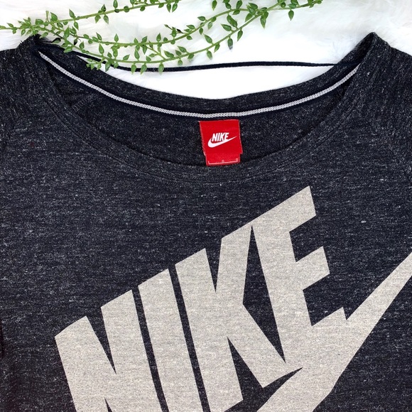 Nike~Sweatshirt~Heathered~Charcoal~Top~L/S Tee - Picture 3 of 3